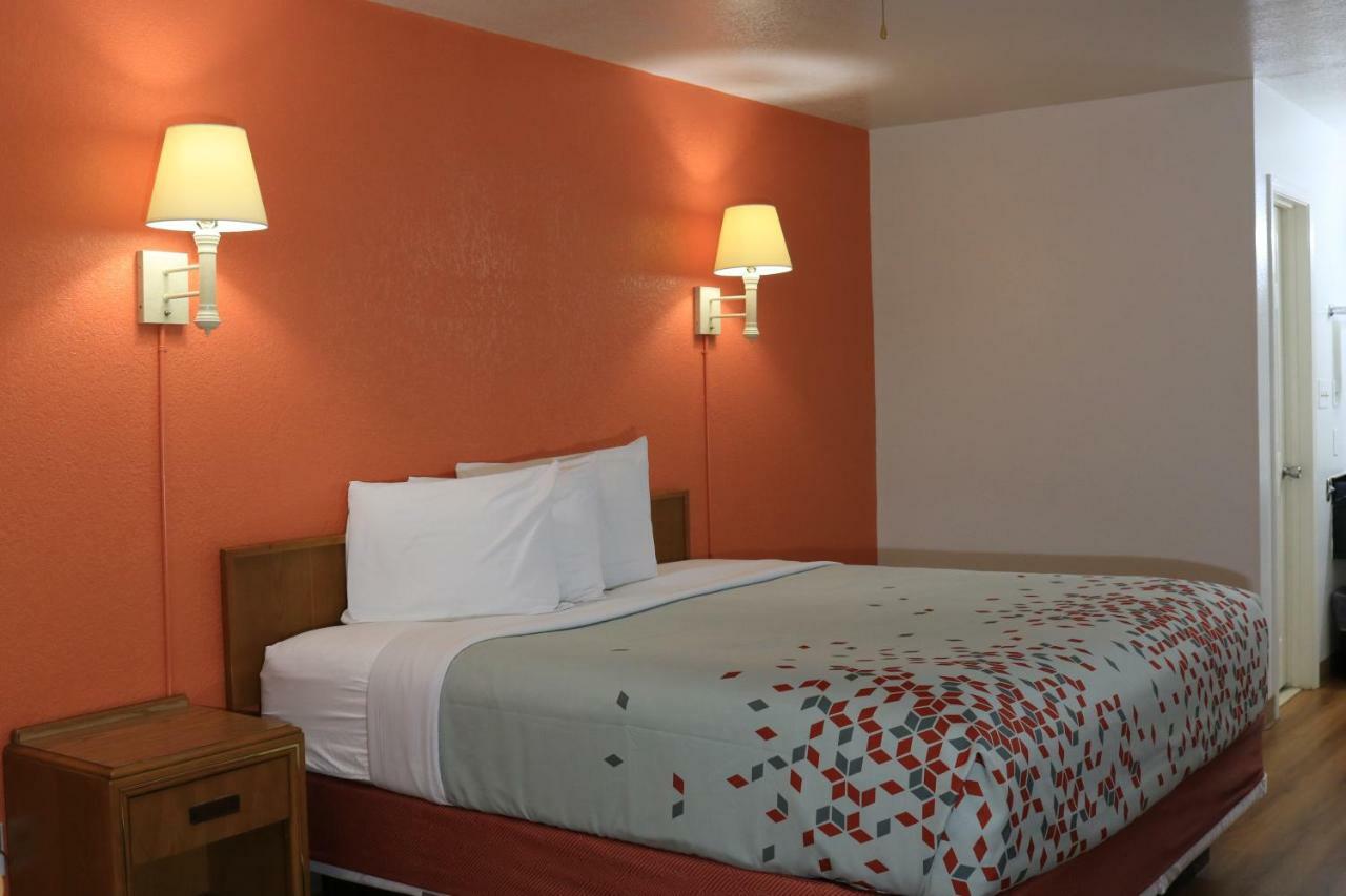 Heritage Inn & Suites El Dorado Eksteriør billede