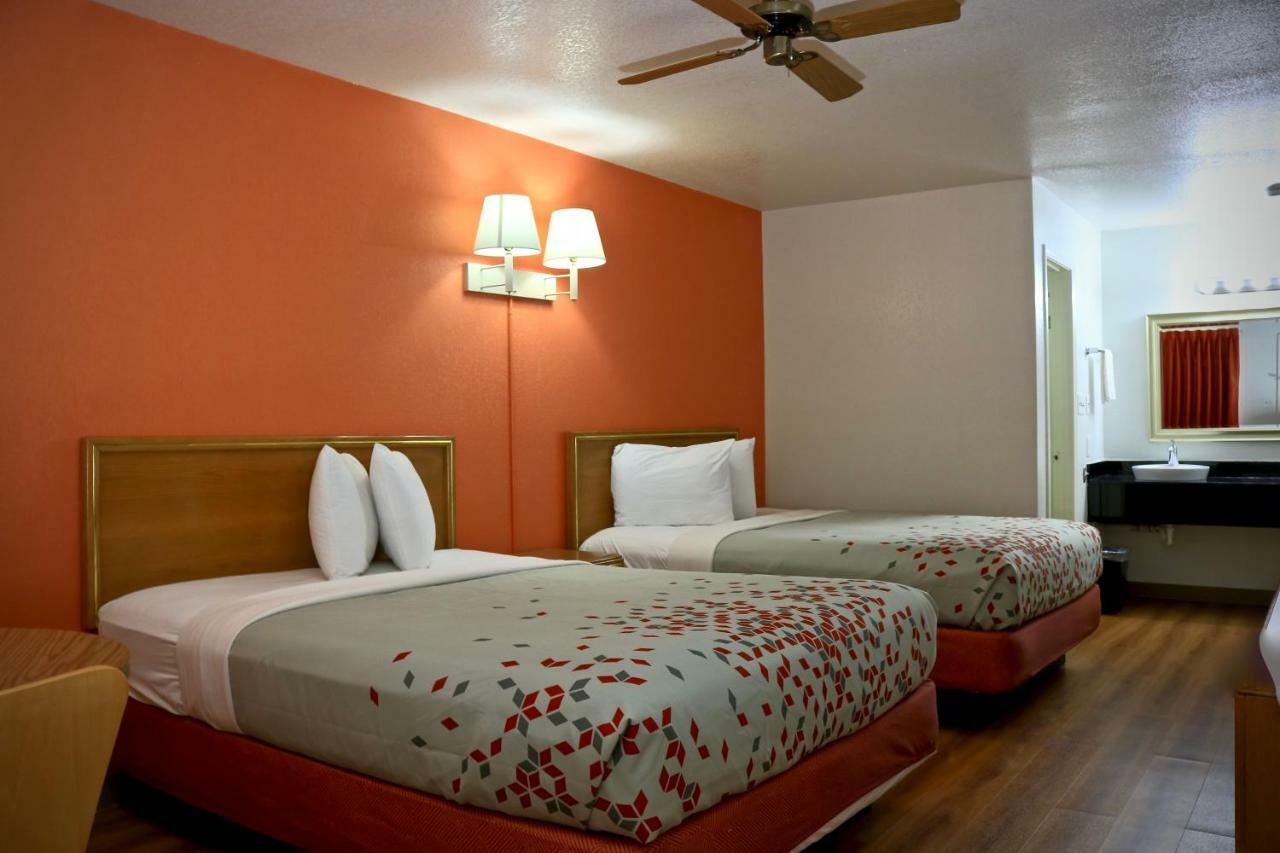 Heritage Inn & Suites El Dorado Eksteriør billede